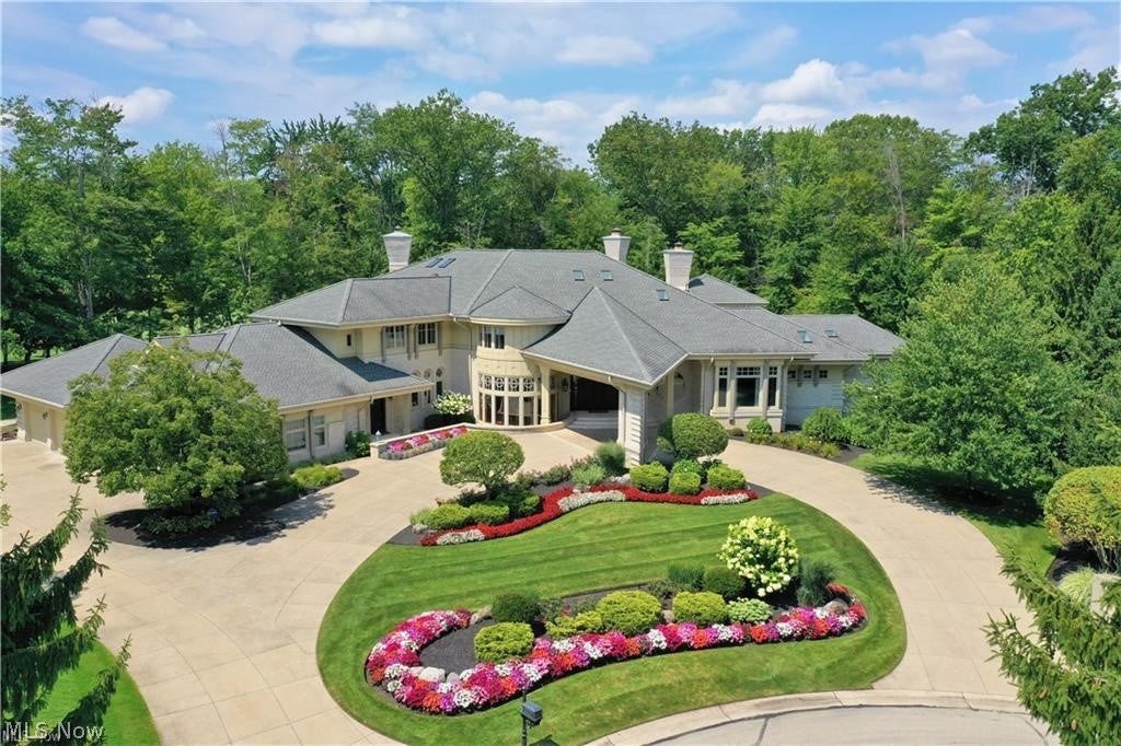 735 Hardwick Drive — photo