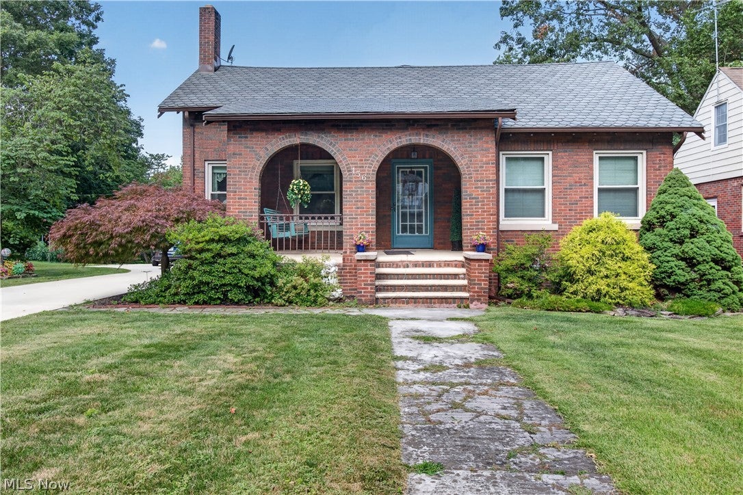 156 Woodhill Drive — photo