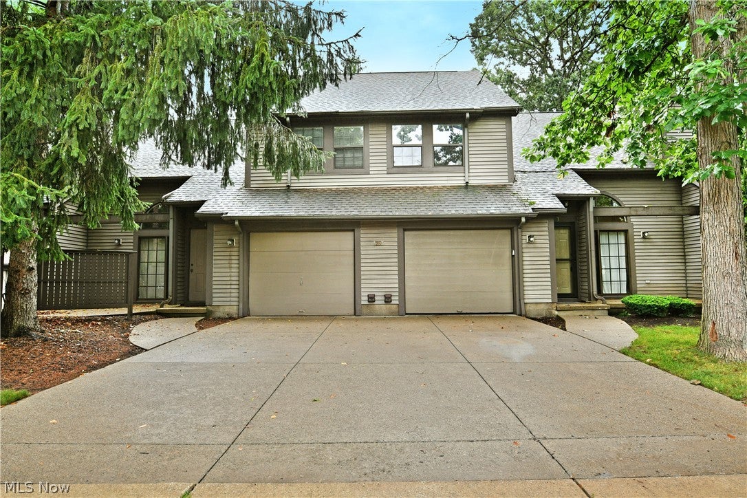 1283 Red Tail Hawk Court 3 — photo