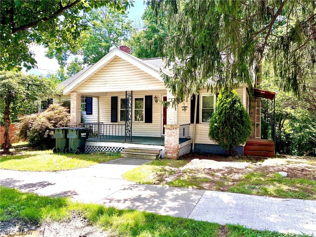 228 E Main Street, Freeport, OH 43973 — photo 2