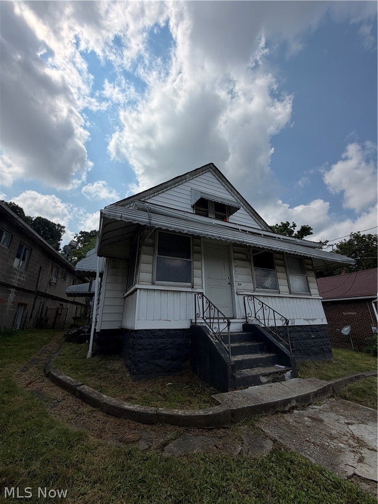 1814 Manchester Road — photo
