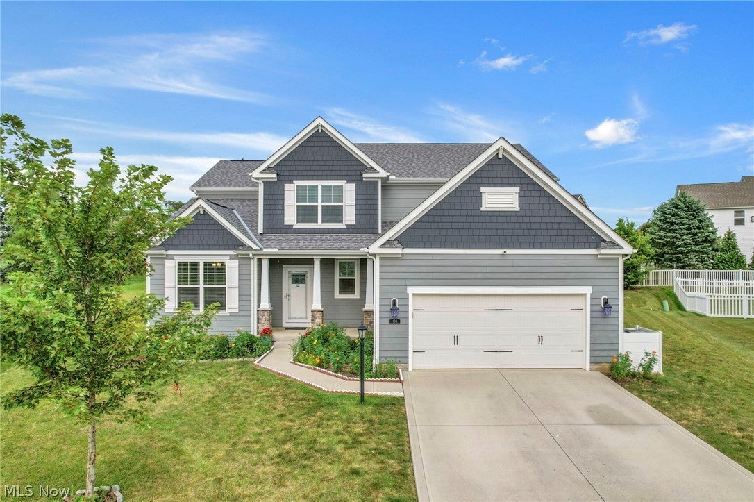 106 Cedarhurst Court — photo