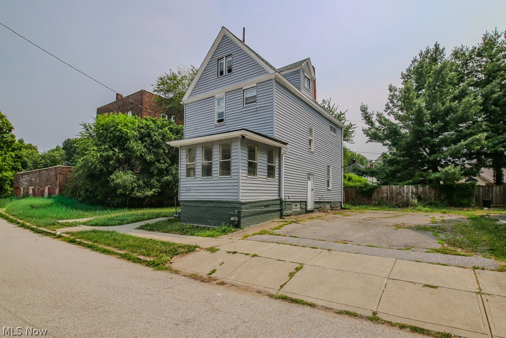 1839 E 86th Street — photo