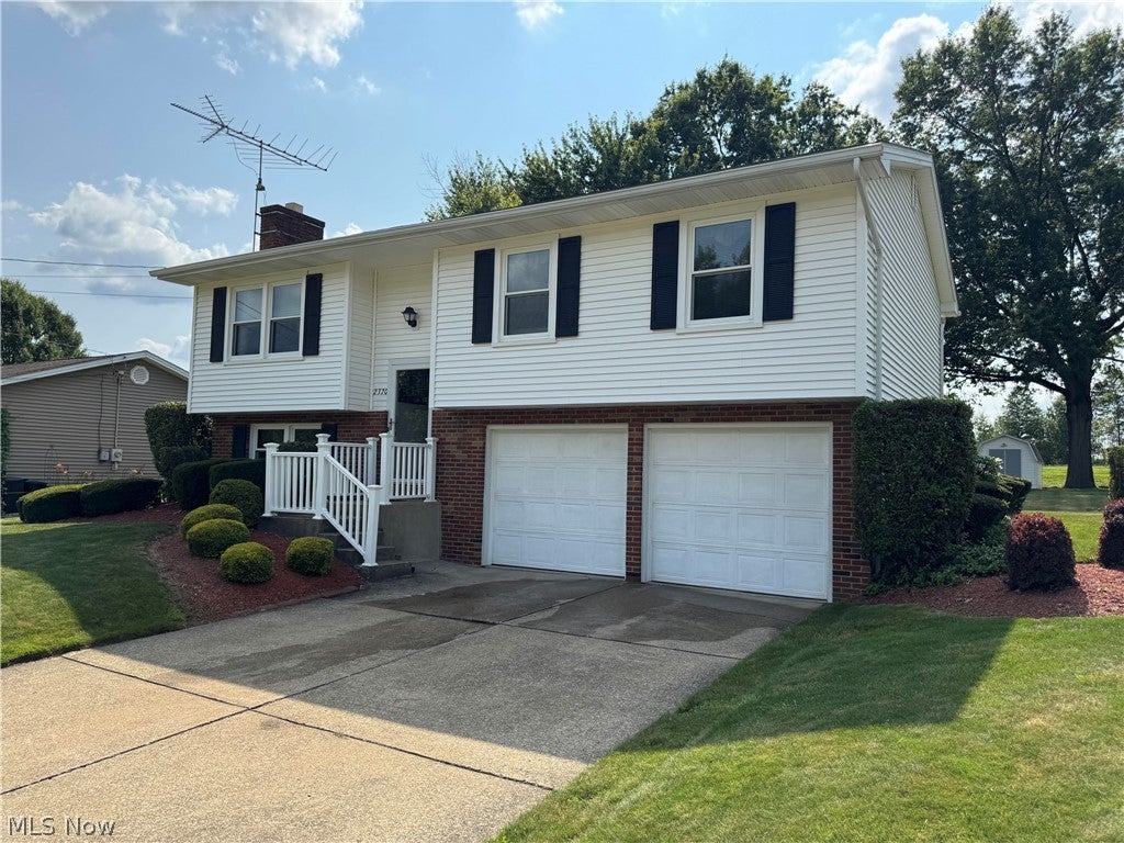 2370 Oak Trace Street — photo