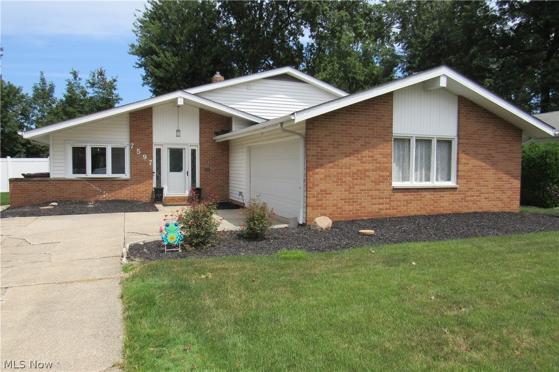 7597 Ohio Street — photo