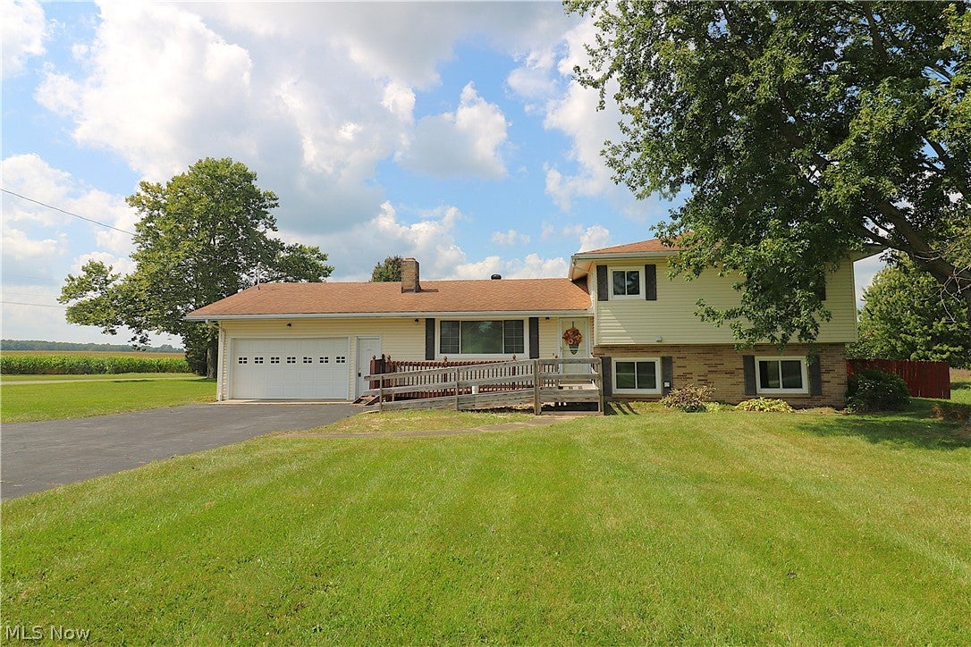 19 Greenwich Milan Townline Road N — photo