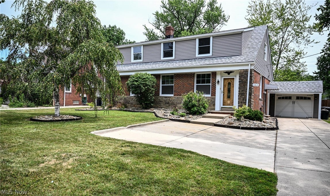 1313 Richmond Road — photo