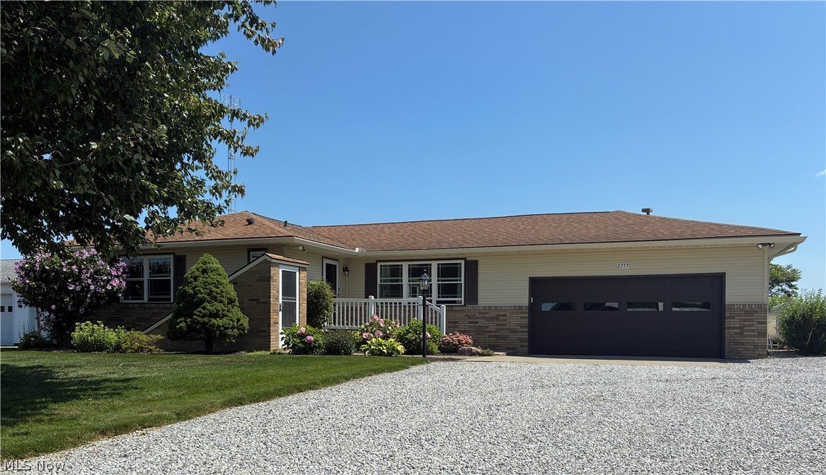 2777 N Apple Creek Road — photo