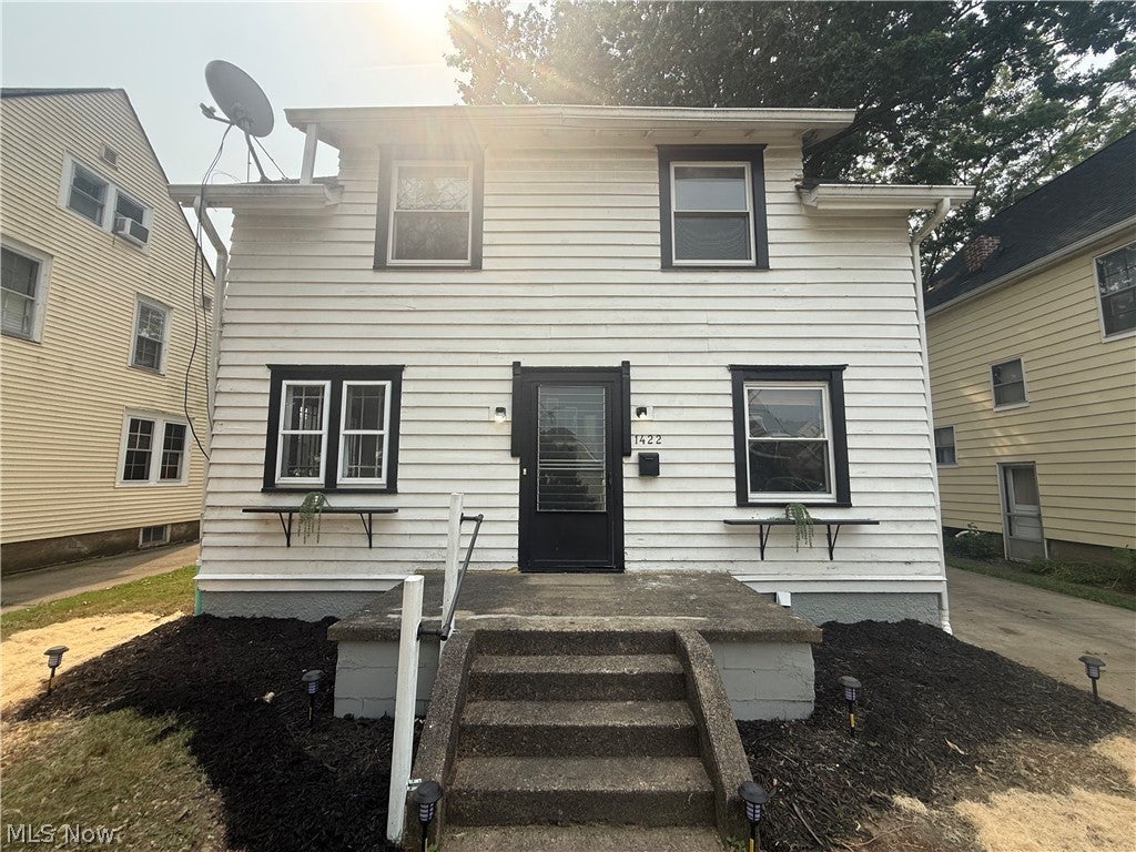 1422 Elder Avenue — photo