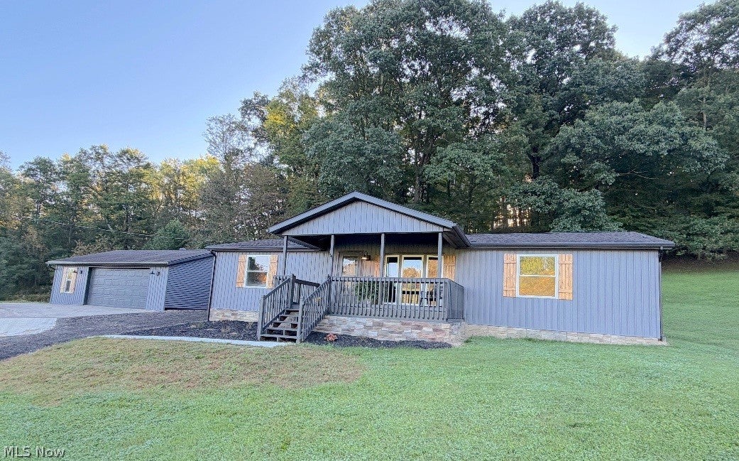 131 Baltzley Valley Road NE — photo
