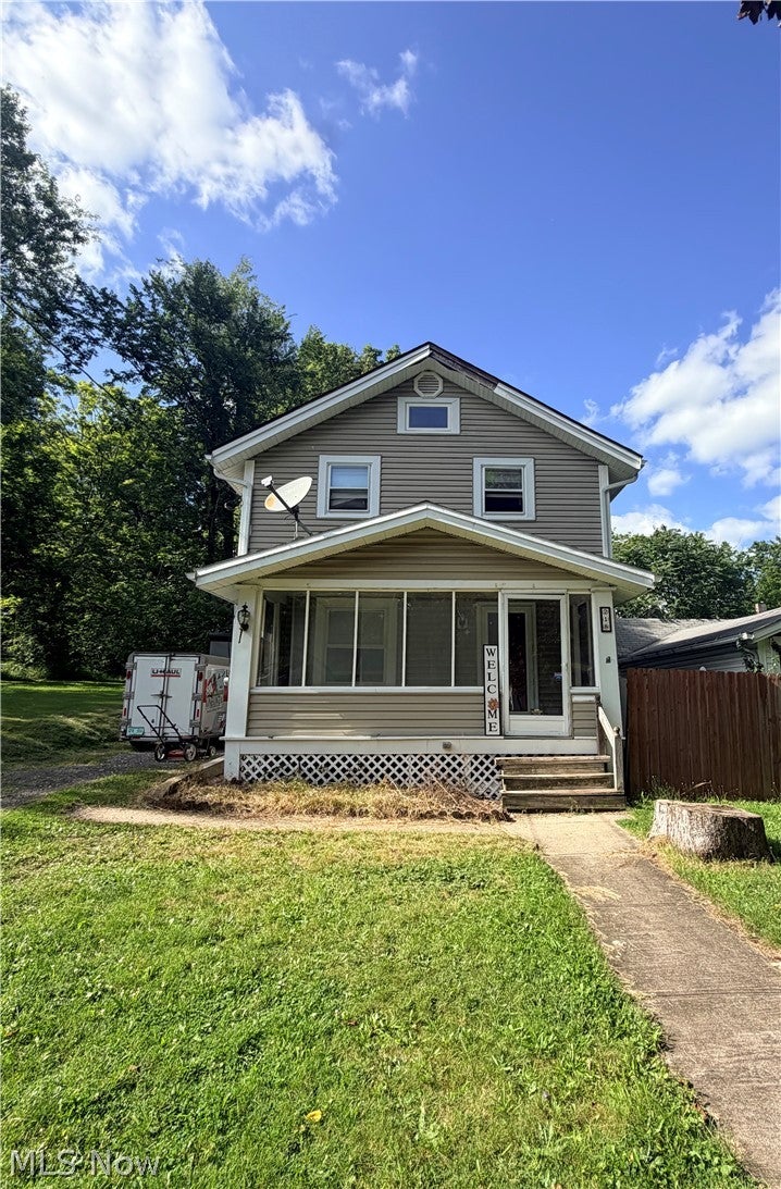 218 Lincoln Street — photo