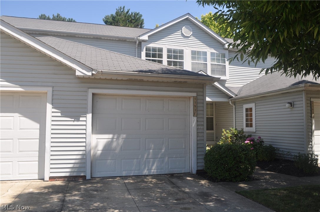 1193 Pinecrest Place E, Willoughby, OH 44094 — photo 2