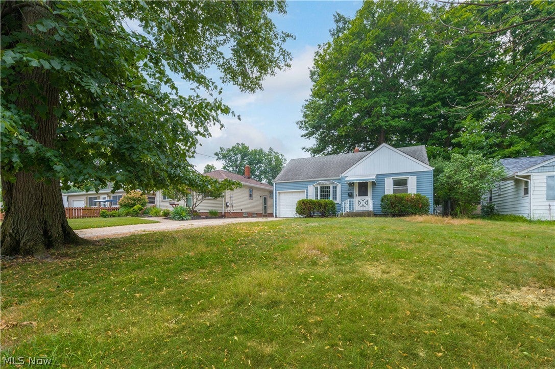 2348 Buena Vista Drive — photo