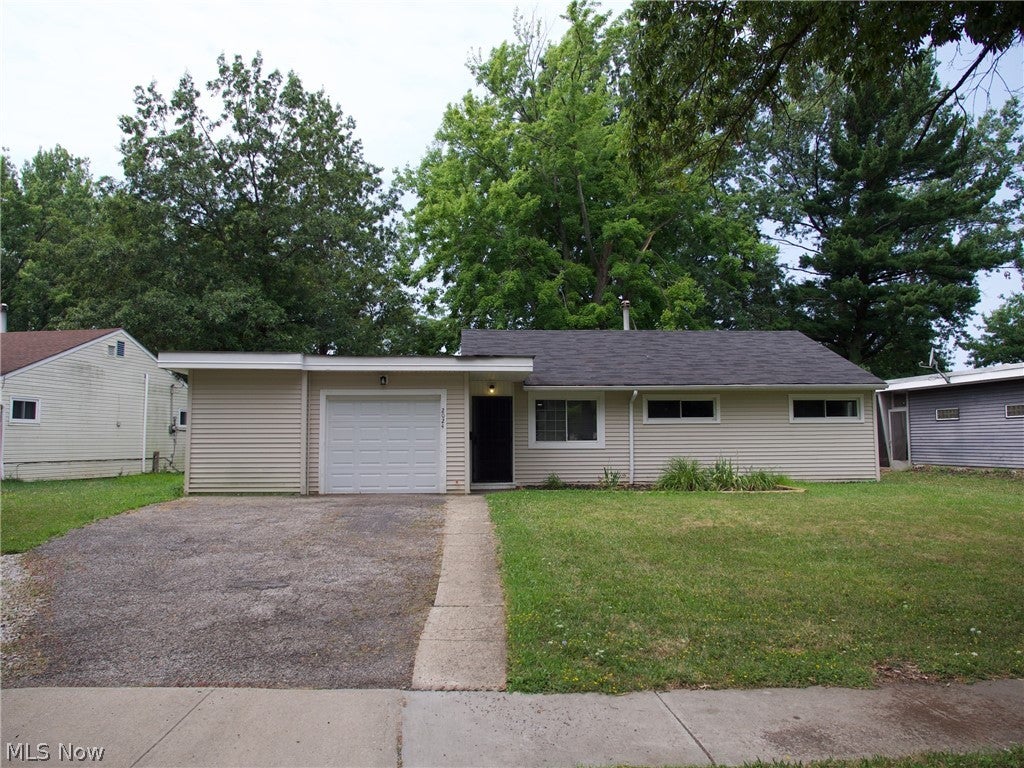 2024 Ridgehill Road — photo