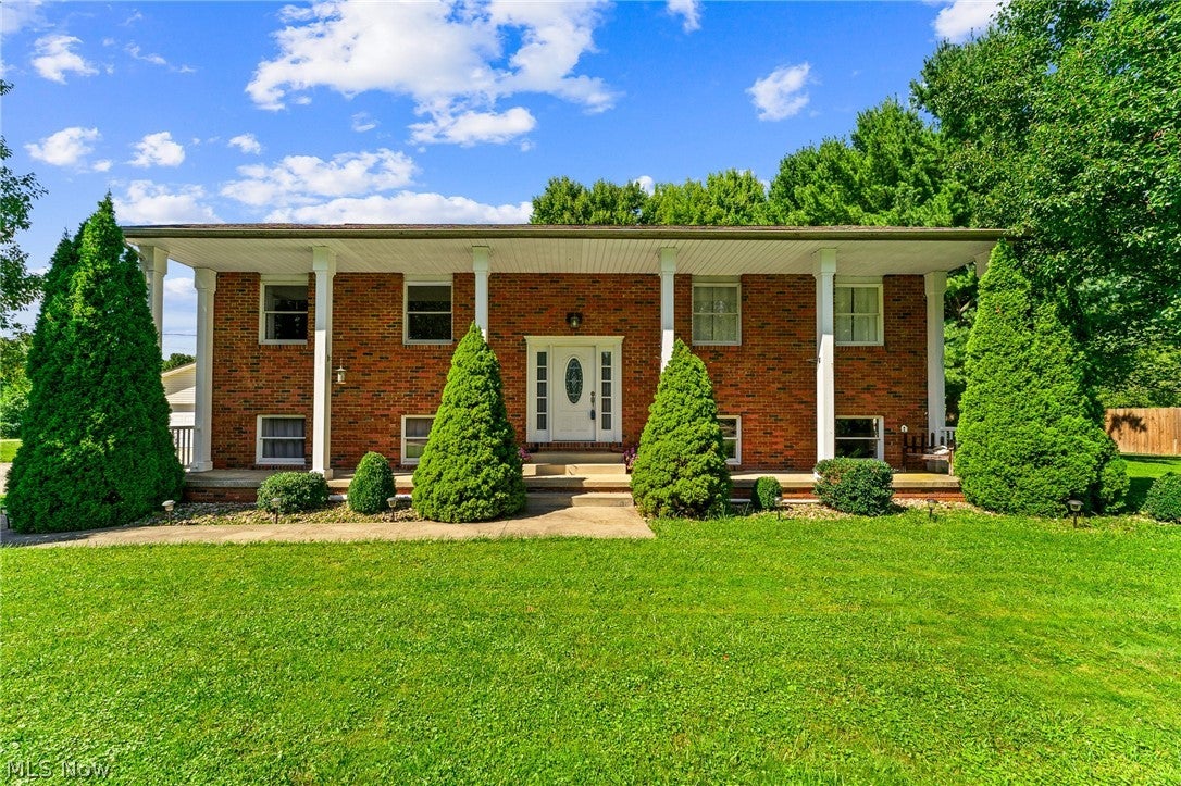 3755 Lyntz Townline Road SW — photo