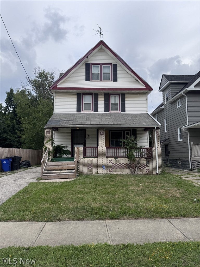 11205 Continental Avenue — photo