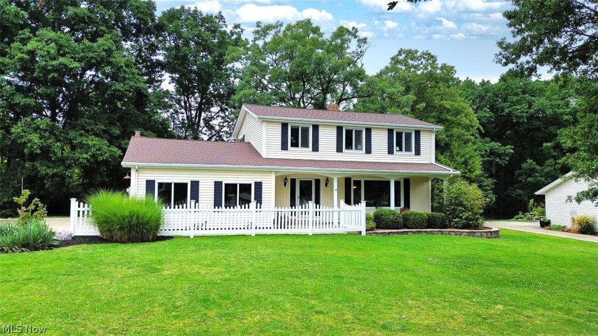 9145 Mercer Lane — photo