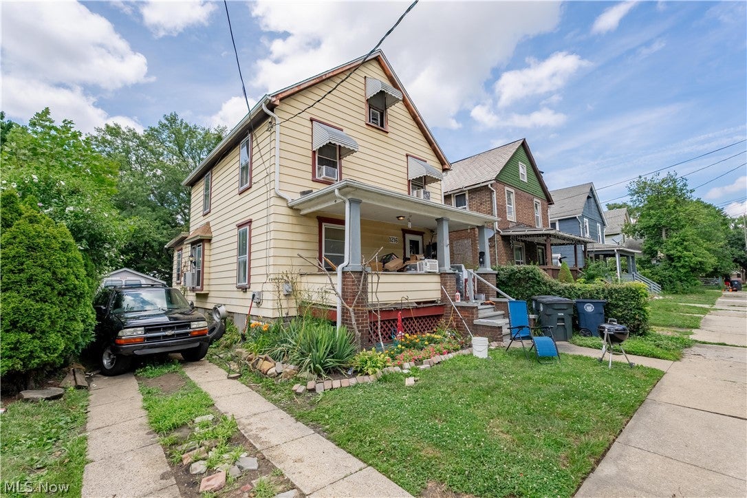 1216 Girard Street — photo