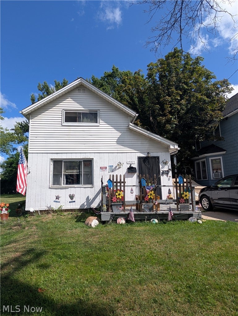 15321 Ridpath Avenue — photo