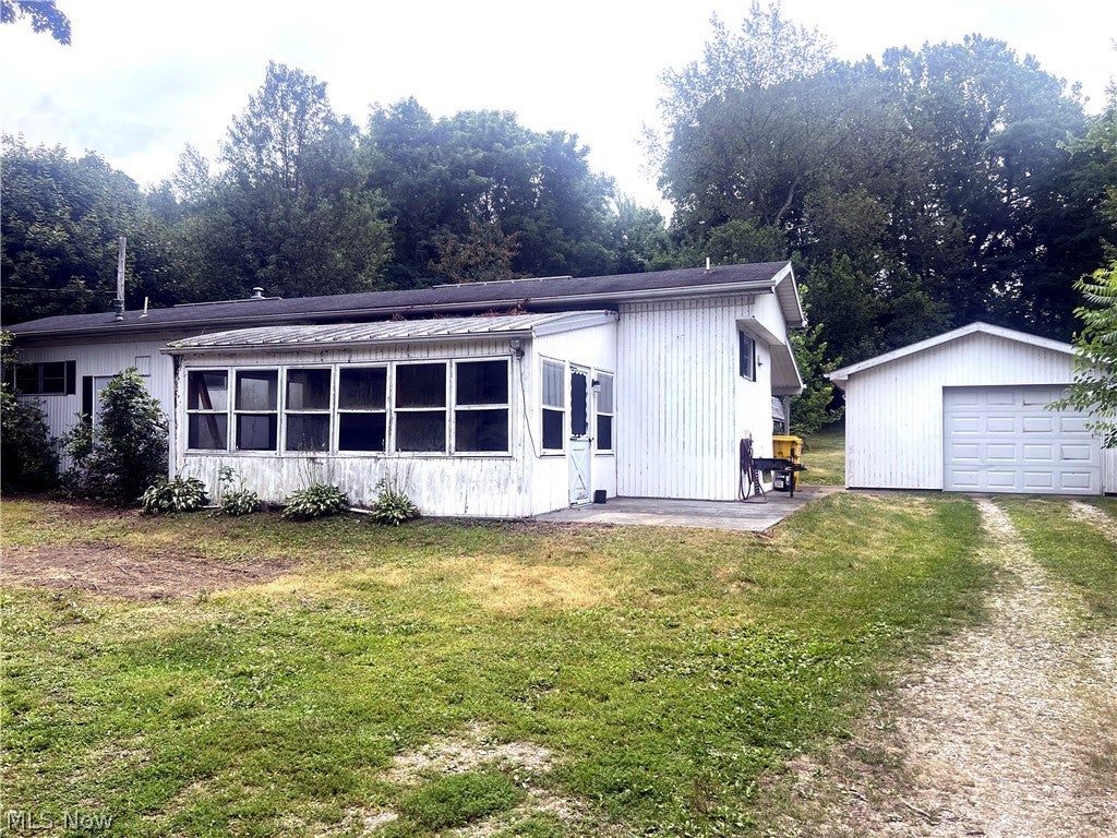 4300 Creek Road — photo