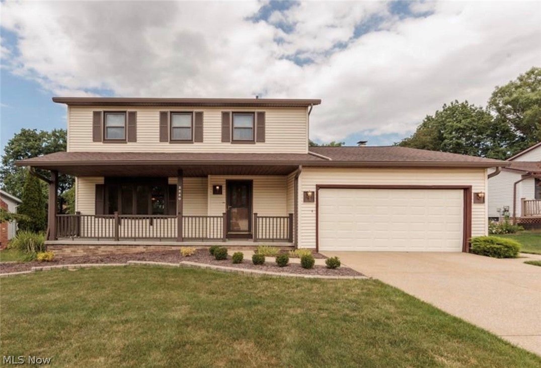 3880 Clearwater Drive — photo