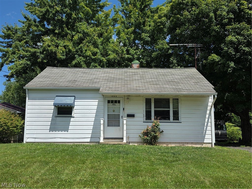 1068 Liberty Street — photo