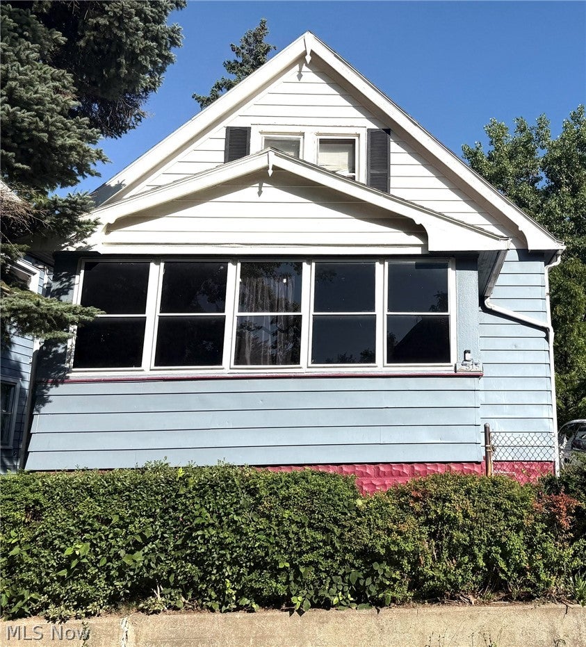 2515 E 109th Street — photo