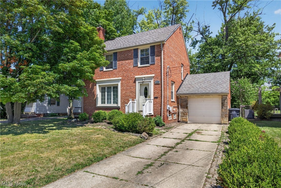 1403 Churchill Road — photo