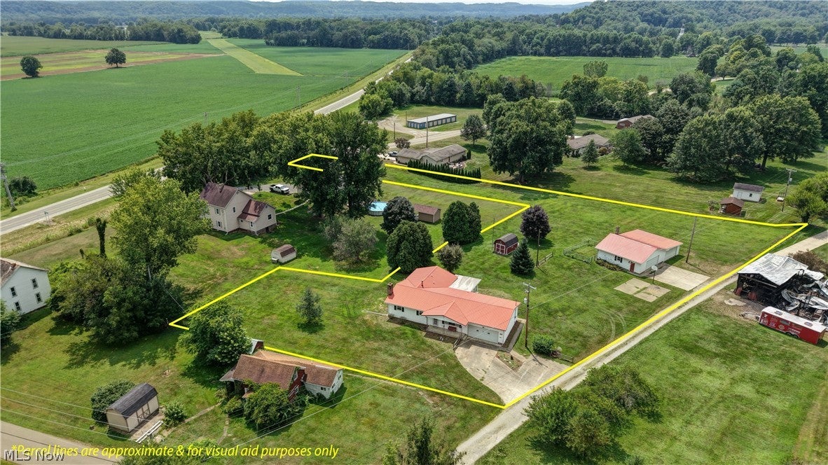 4216 Schumacher Hollow Road SE — photo