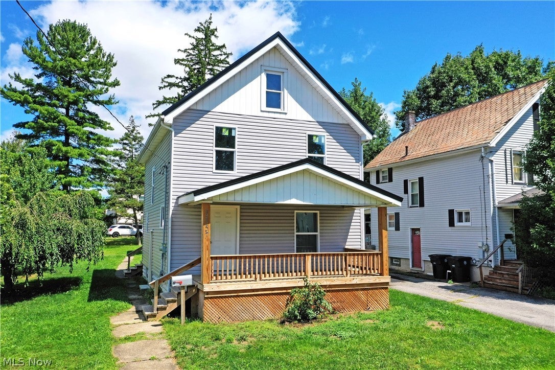 1157 Mckinley Street NE — photo