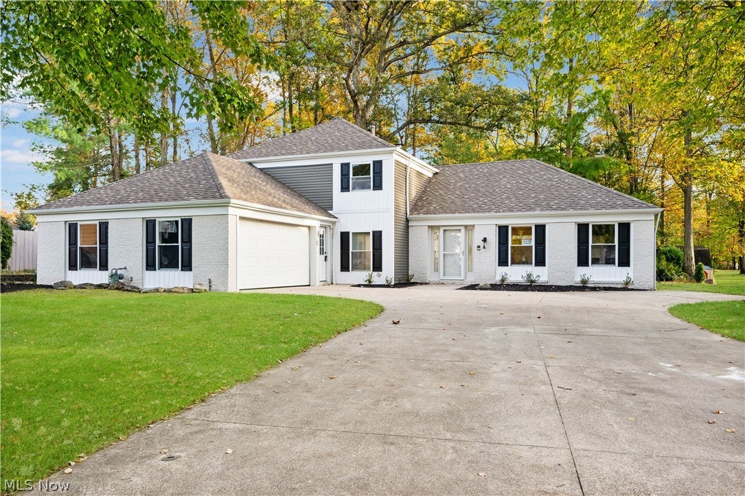 20121 Driftwood Court — photo