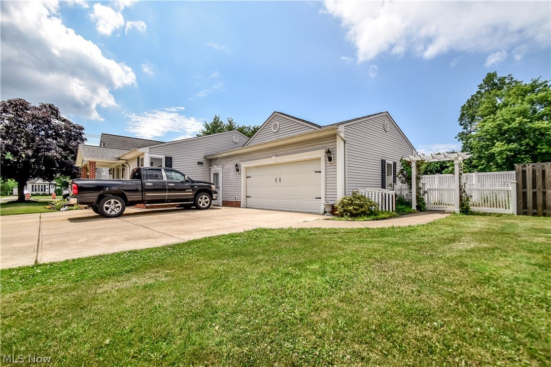 439 E 305th Street, Willowick, OH 44095 — photo 3