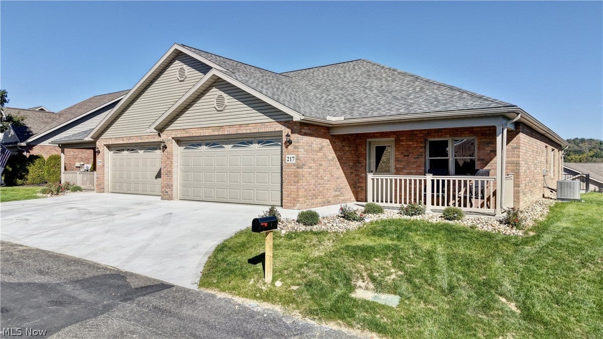 217 Pinehurst Drive, Dover, OH 44622 — photo 2