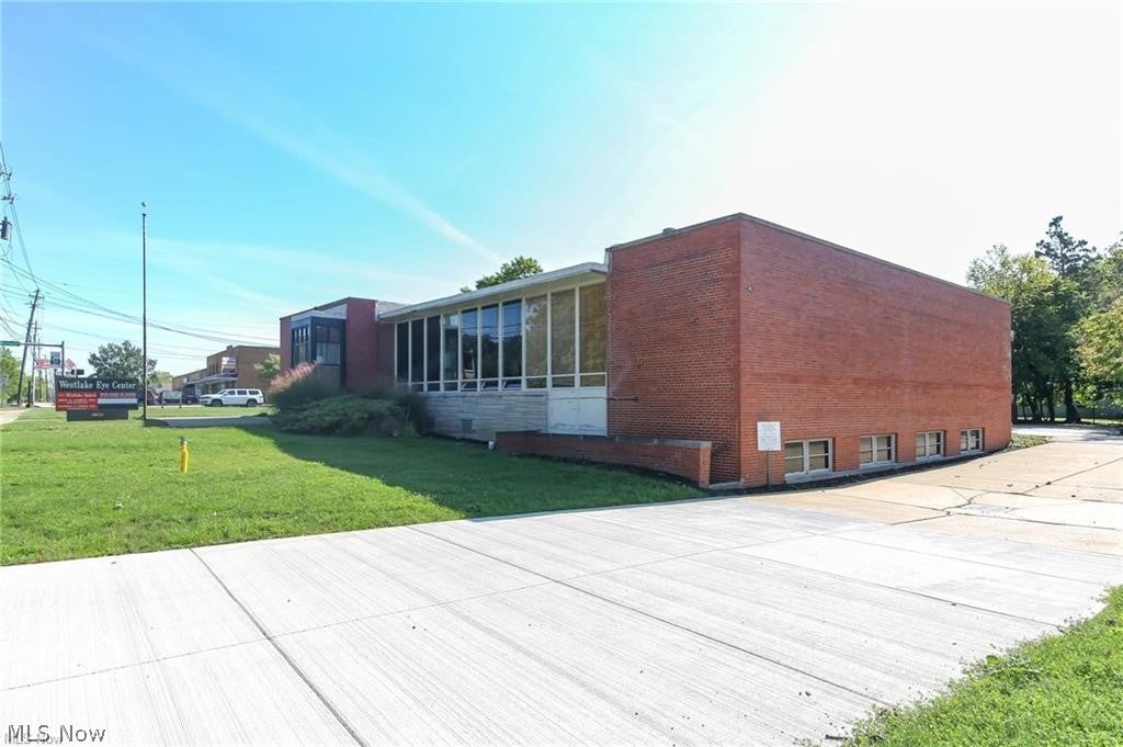 27059 Center Ridge Road — photo