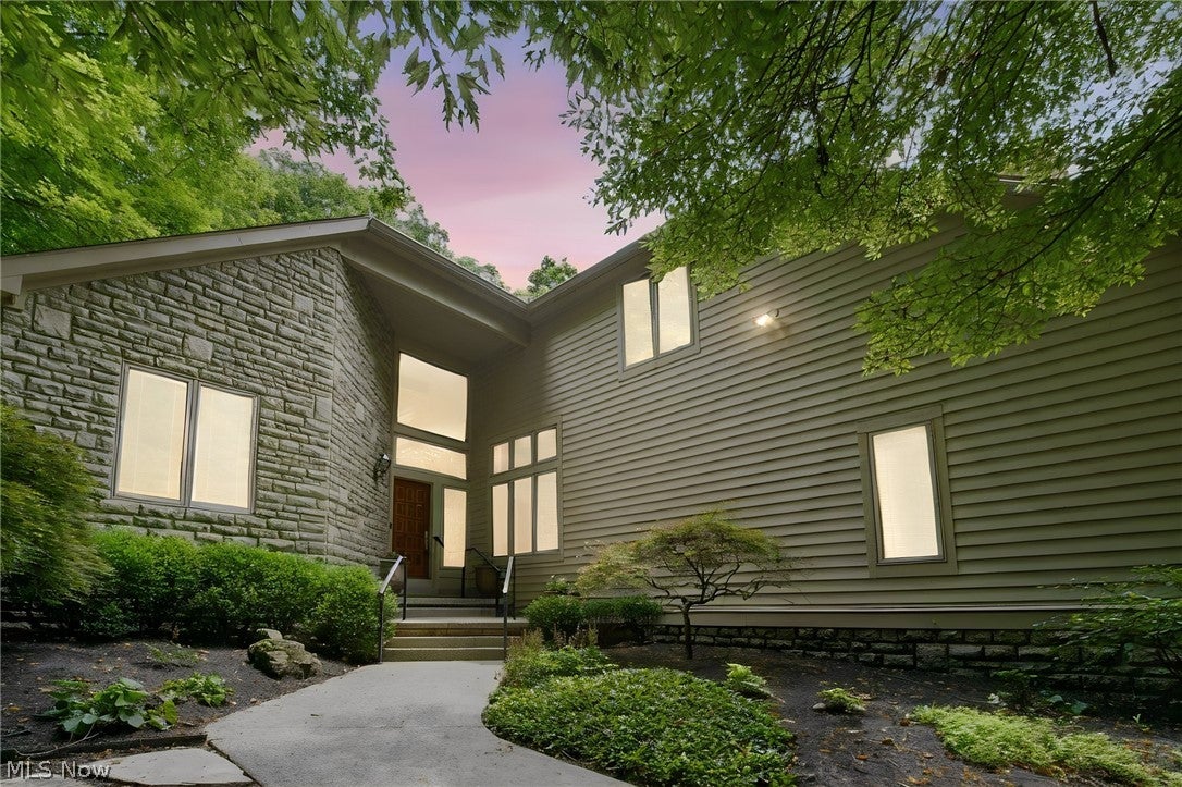 388 Lily Pond Court — photo