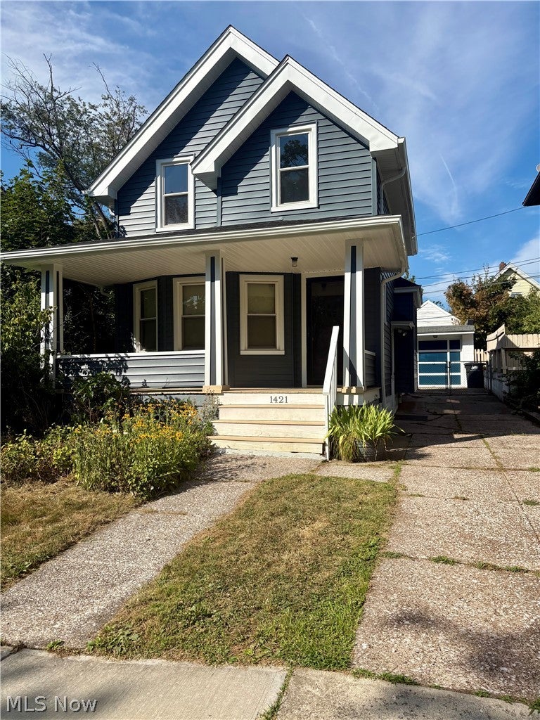 1421 Rio Street — photo