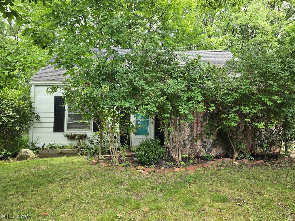625 Edgewood Drive — photo