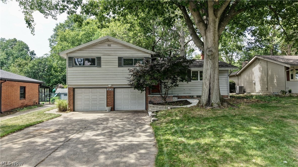 3136 Englewood Drive — photo