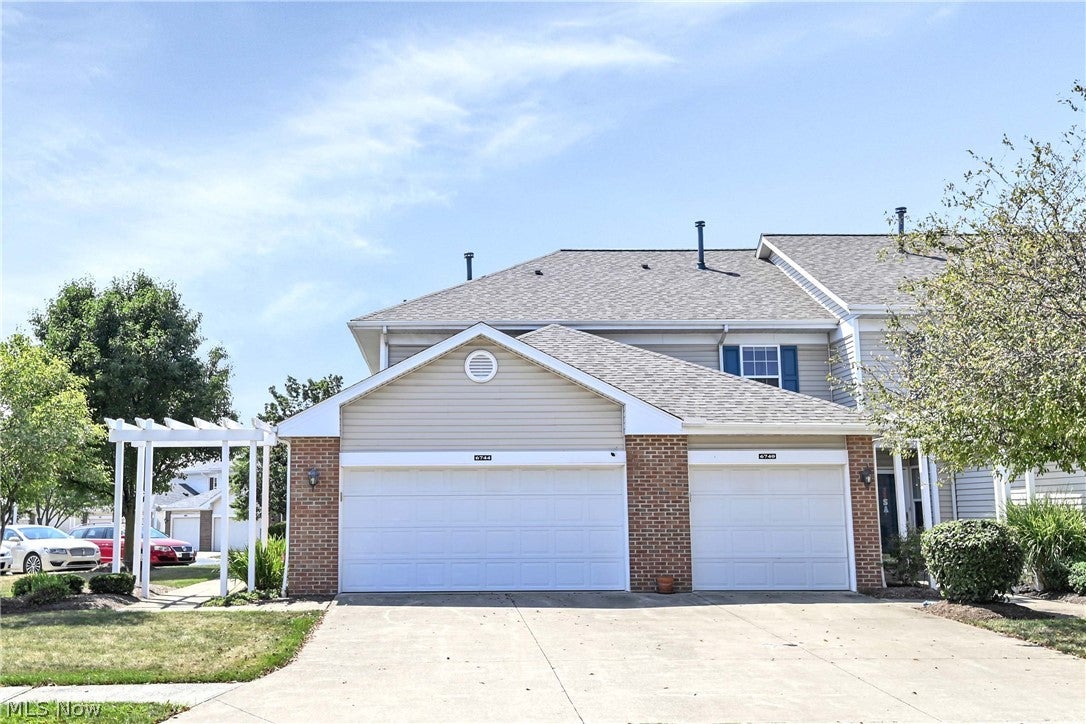 6744 Asterhurst Trce — photo