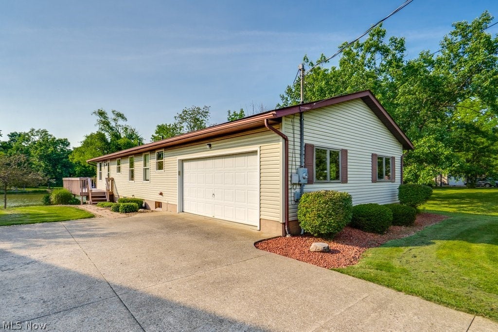 3313 Acuminata Drive — photo