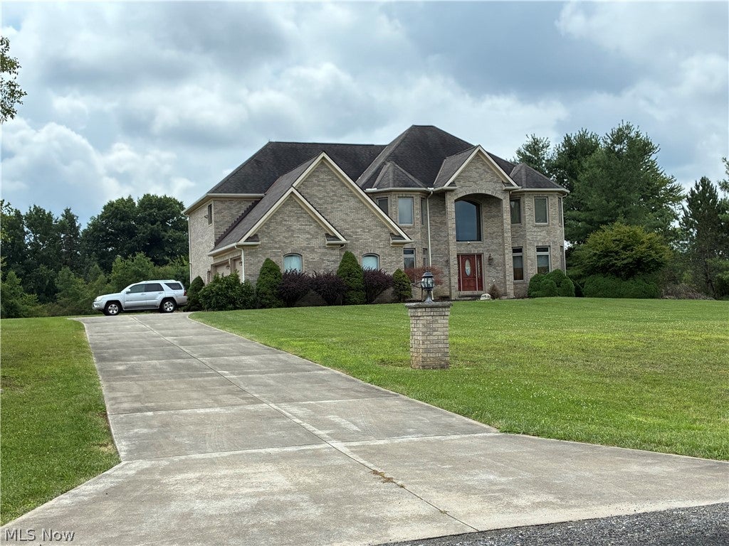 5168 Roxanne Lane — photo