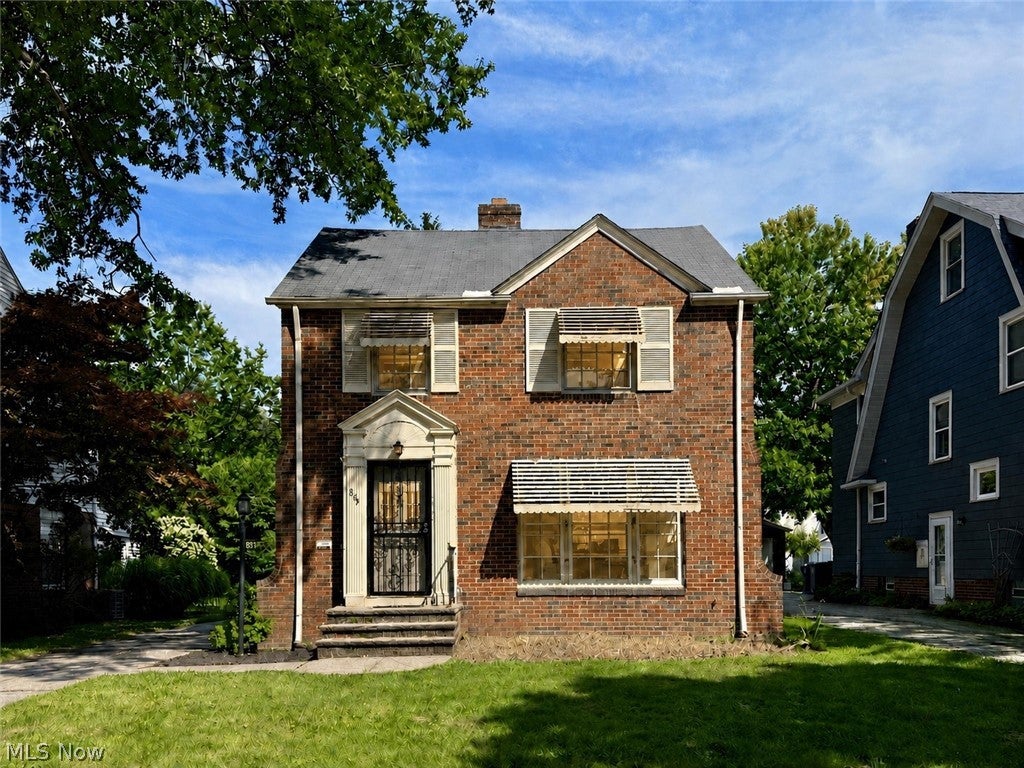 869 Cambridge Road — photo