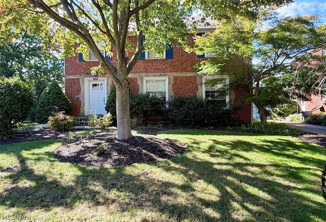 2446 Loyola Road — photo