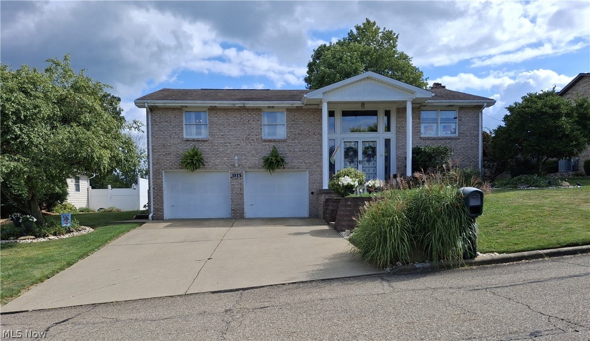 136 Tera Manor — photo