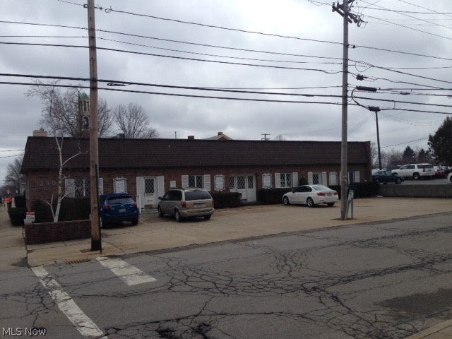 240 S Chestnut Street — photo