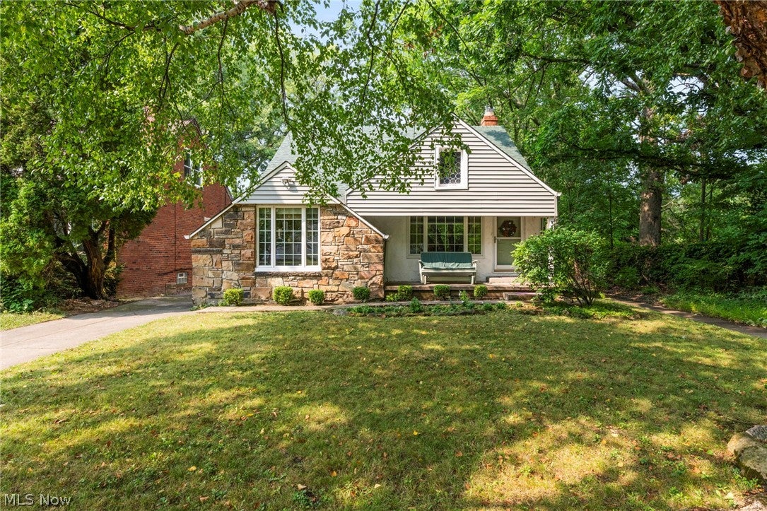 3849 Bainbridge Road — photo