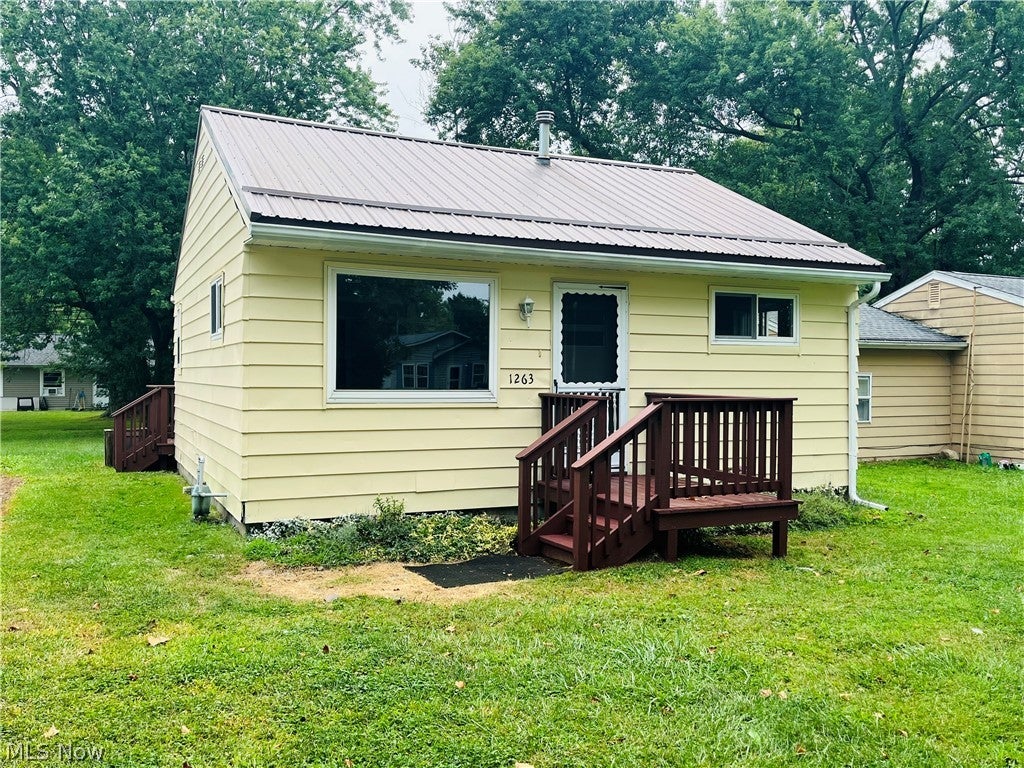 1263 Oxford Drive — photo