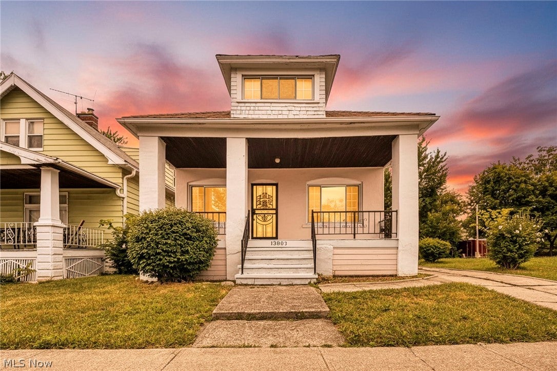 13805 Chapelside Avenue — photo