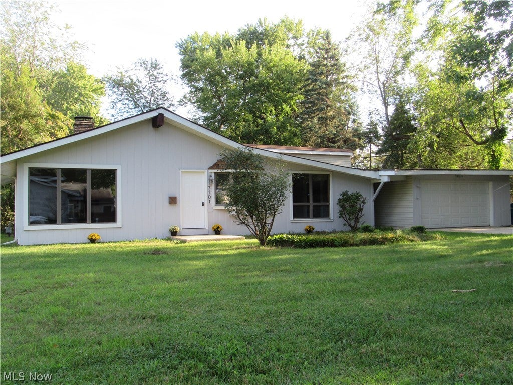 7101 Ivy Court — photo