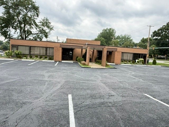 2341 Oakwood Drive — photo
